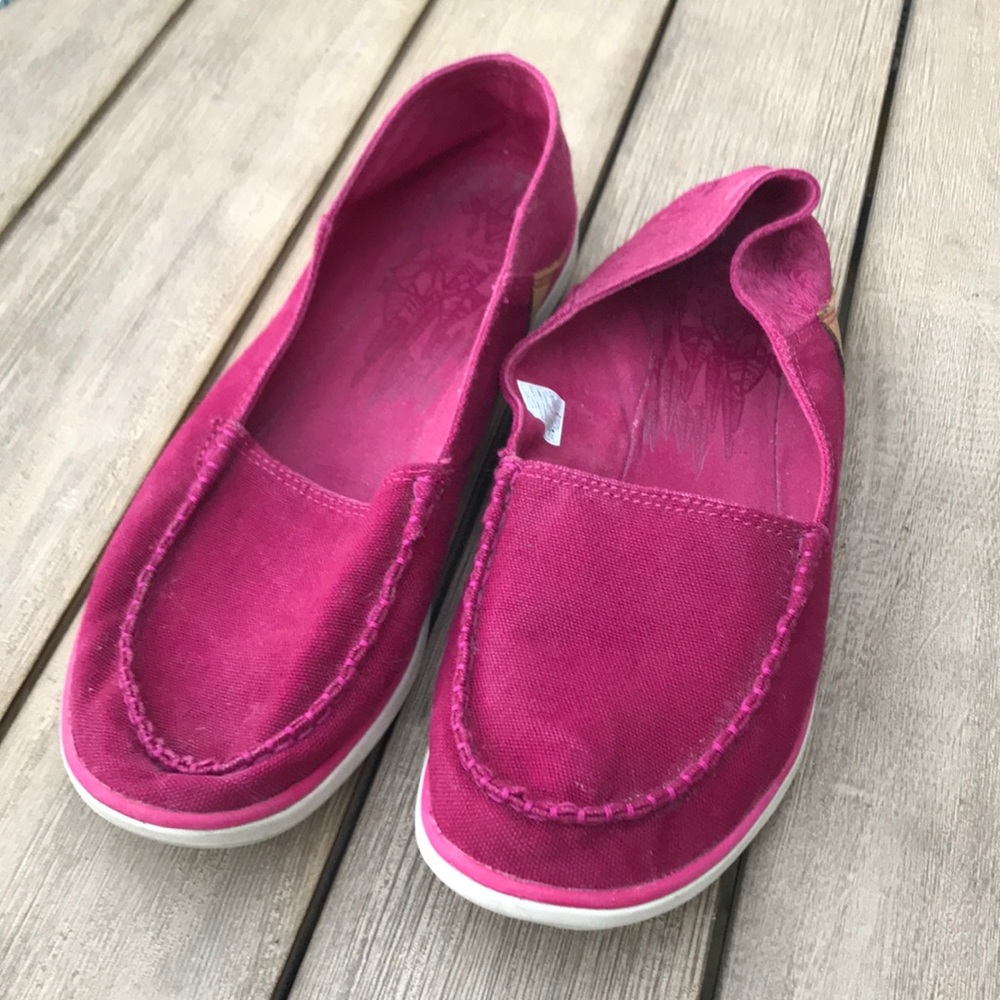 Raspberry Merrell canvas slip on shoes W Sz 11